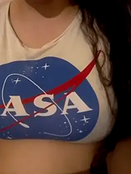 Snapshot of Zanoba-16 chatting on February 17, 2026, 7:11 pm Zanoba-16 online show from February 17, 2026, 7:11 pm