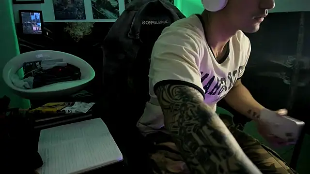 Sisoyalejo420 online show from October 9, 2025, 2:56 am