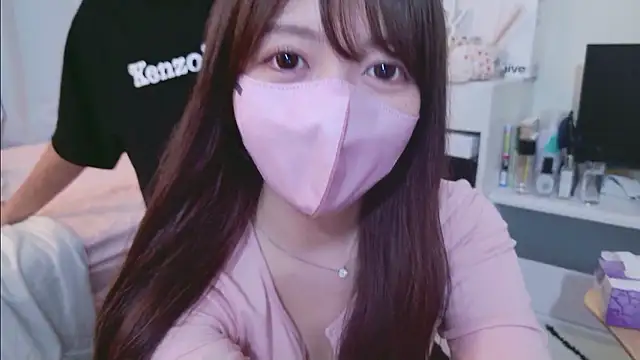 POCARI SWEAT online show from July 5, 2026, 2:35 pm