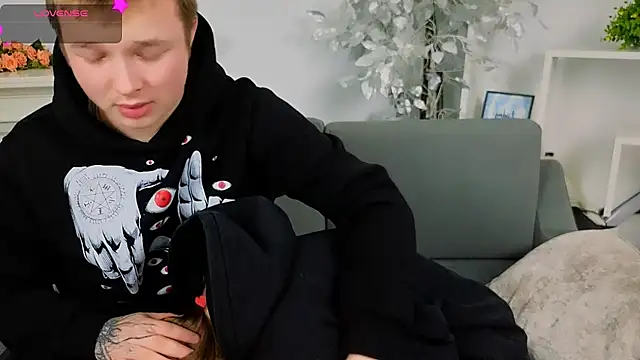 Snapshot of _Olli__Stiw_ chatting on November 27, 2025, 8:15 am Olli Stiw online show from November 27, 2025, 8:15 am