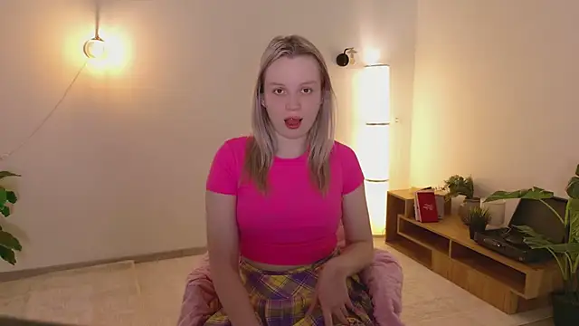 Beatrica Klein online show from March 27, 2026, 3:46 pm