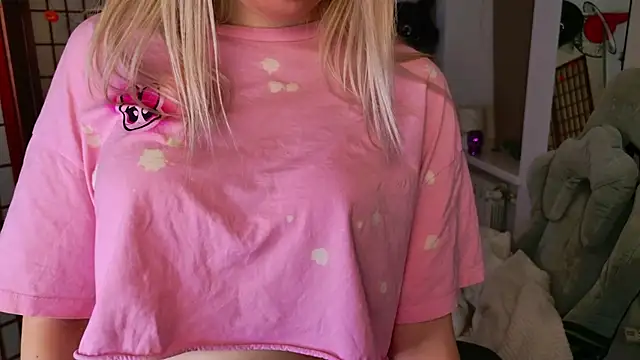 Beatrica Klein online show from November 2, 2025, 2:11 pm