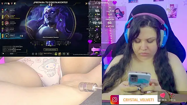 crystal7u7 online show from October 25, 2025, 8:42 pm