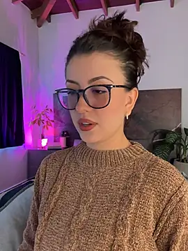 Snapshot of EmaSaenz chatting on February 17, 2025, 9:00 pm EmaSaenz online show from February 17, 2025, 9:00 pm