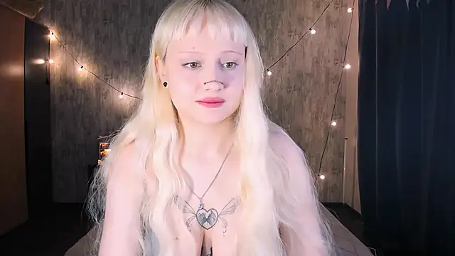 MariaMango online show from December 5, 2025, 12:10 am