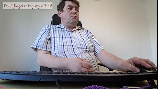 Snapshot of sympatrique chatting on May 28, 2026, 2:56 pm sympatrique online show from May 28, 2026, 2:56 pm
