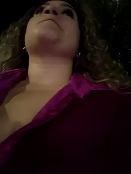Sara smiiith211 online show from May 29, 2026, 5:24 am