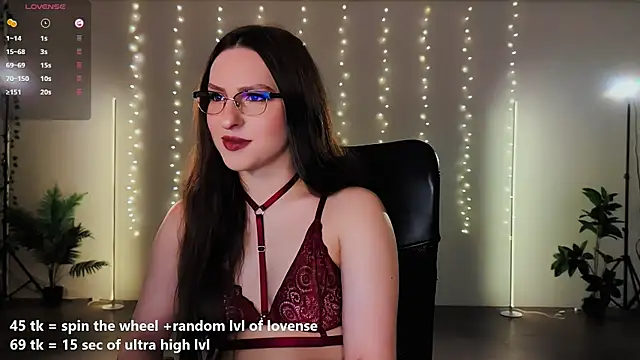 Snapshot of Alicia_x_art chatting on March 1, 2026, 7:14 pm Alicia x art online show from March 1, 2026, 7:14 pm