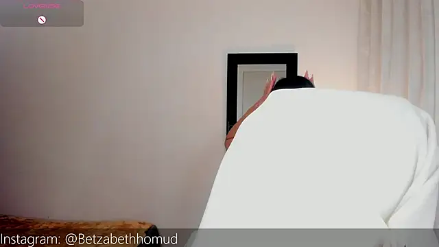 BetzabethHomud0 online show from November 20, 2025, 11:58 pm