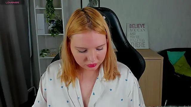 Stacy Luv online show from February 11, 2026, 9:20 am