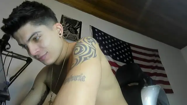 charlie hotxxx online show from January 10, 2026, 10:27 pm