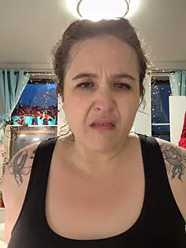 sylviahhh online show from March 27, 2026, 10:49 am