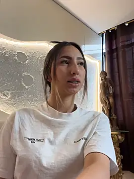  Emma Valka online show from November 11, 2025, 12:22 pm