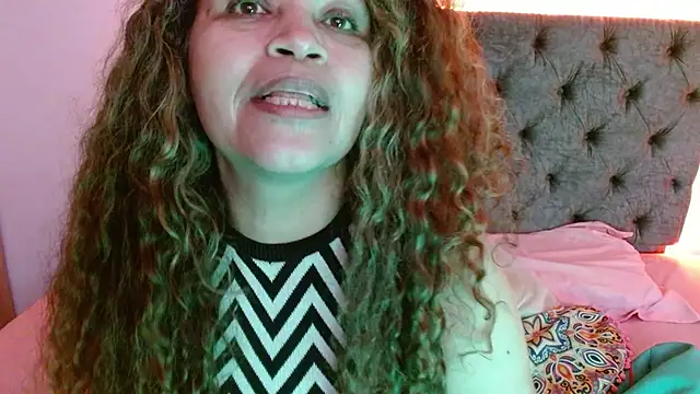 Snapshot of Alma_Sexyy chatting on December 4, 2025, 2:27 pm Alma Sexyy online show from December 4, 2025, 2:27 pm