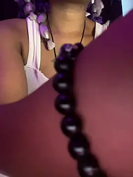 Cherrytowild online show from February 8, 2026, 4:10 am