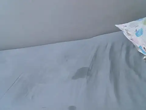 femaqueen online show from April 4, 2026, 7:37 am