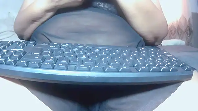 BustyThickyAss online show from January 13, 2026, 7:34 am