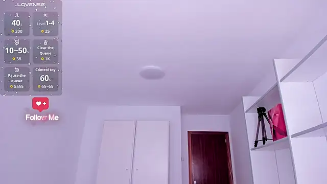 Snapshot of Domina_Deivis chatting on October 9, 2025, 8:04 am Domina Deivis online show from October 9, 2025, 8:04 am