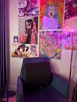 HoneySweetBee online show from March 24, 2026, 8:31 pm