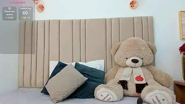 izadii online show from February 21, 2026, 6:54 pm