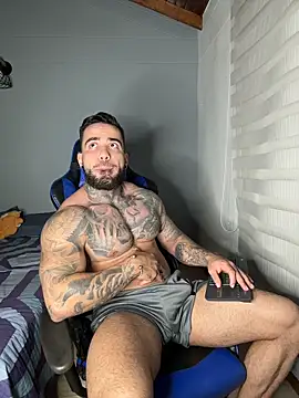 mikey sta online show from November 25, 2025, 2:23 am