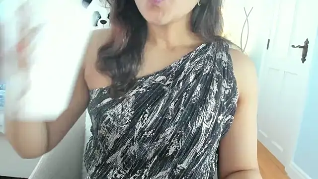 winterforu online show from February 13, 2026, 3:34 pm