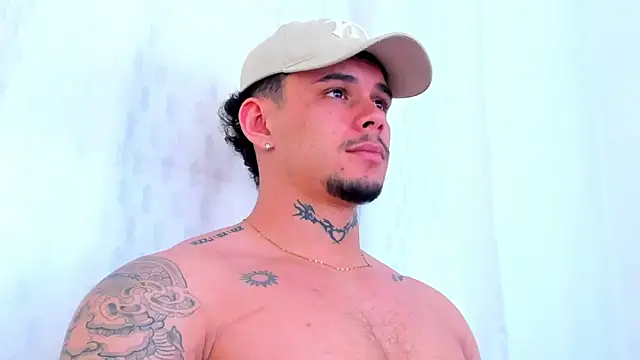 NoahhBrown online show from October 8, 2025, 5:24 pm