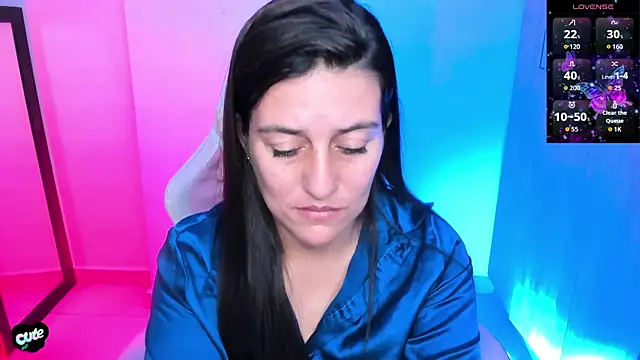 Saskyaa online show from November 2, 2025, 4:01 pm