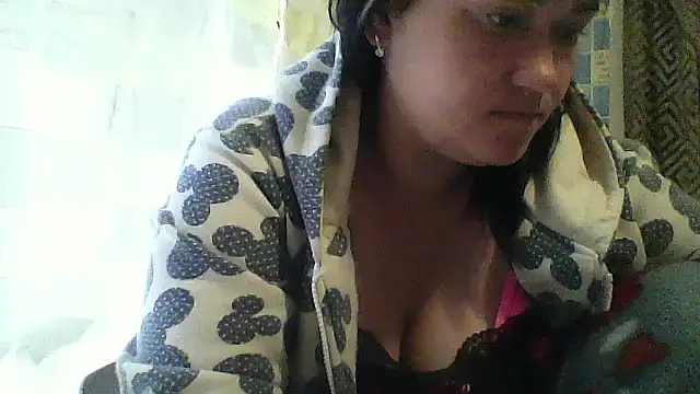 Snapshot of HollyLaBerry chatting on May 16, 2026, 5:50 am HollyLaBerry online show from May 16, 2026, 5:50 am