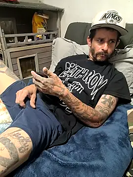 LongDickZee562 online show from October 19, 2025, 9:56 am