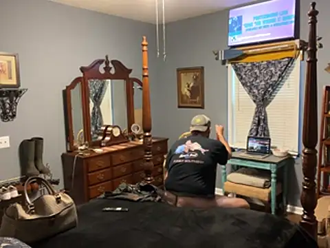 Onesieboy4daddys online show from June 15, 2026, 10:31 pm