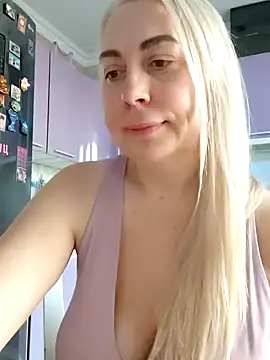 Snapshot of HotJanet chatting on January 30, 2025, 1:20 pm HotJanet online show from January 30, 2025, 1:20 pm