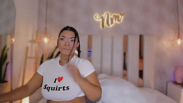 Snapshot of Nicolemorelli2 chatting on November 21, 2025, 12:48 pm Nicolemorelli2 online show from November 21, 2025, 12:48 pm