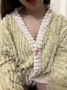 Seena-Mochi online show from February 19, 2025, 4:55 am