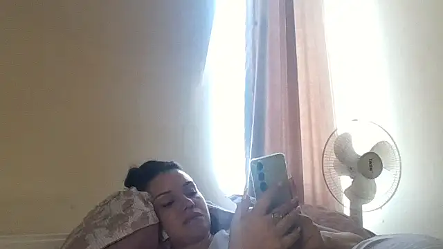 Linusya online show from October 8, 2025, 11:34 am