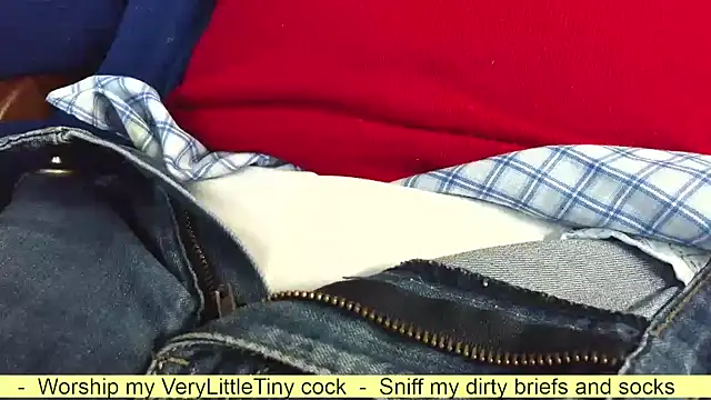 smoothandtiny online show from October 16, 2025, 4:43 am