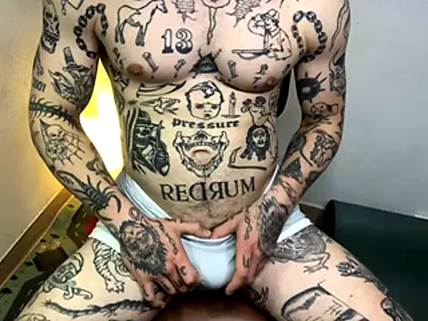 layneinchains online show from November 4, 2025, 8:29 am