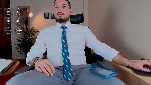 Snapshot of HenryBenso chatting on July 16, 2026, 8:50 pm HenryBenso online show from July 16, 2026, 8:50 pm