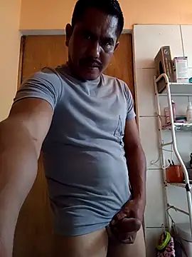 negro15cm17 online show from October 2, 2025, 4:10 pm