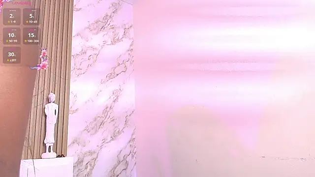 NicholScully online show from October 19, 2025, 10:45 pm