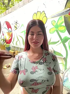 Snapshot of Hotnightsexxx chatting on February 16, 2026, 6:39 pm Hotnightsexxx online show from February 16, 2026, 6:39 pm