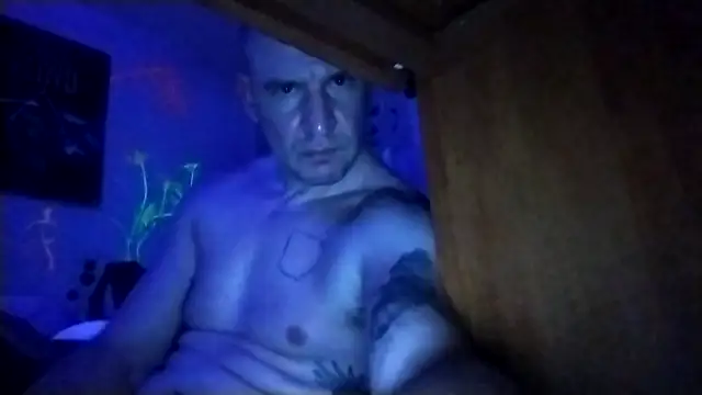 Snapshot of Ajhustler1@xh chatting on October 18, 2025, 10:06 am Ajhustler1xh online show from October 18, 2025, 10:06 am