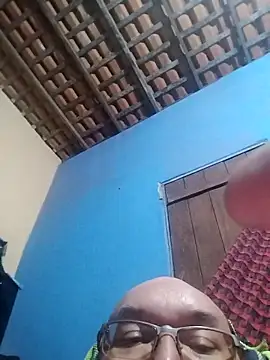 Natanzinhoz online show from December 2, 2025, 11:06 pm