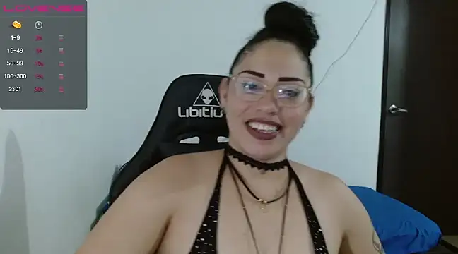 natashasmithe online show from January 27, 2025, 5:47 am