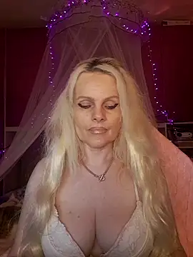 Angeldevilus online show from June 21, 2026, 12:16 am