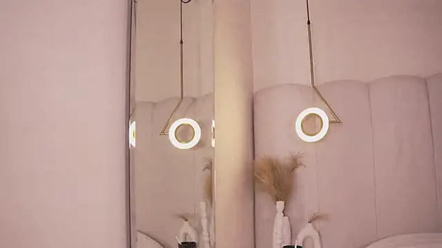 Abby-me online show from April 7, 2026, 12:51 pm