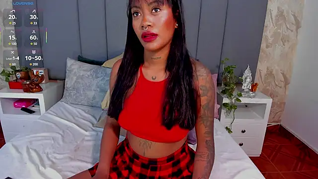 JulianaMiller online show from October 20, 2025, 1:07 am