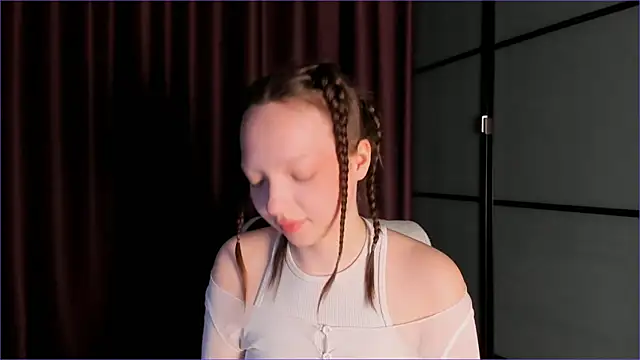 ShannaGate online show from December 11, 2024, 3:02 am