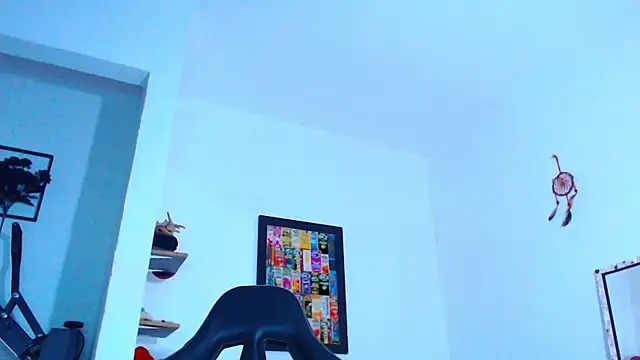 yosoy enzo2020 online show from November 24, 2025, 3:50 am