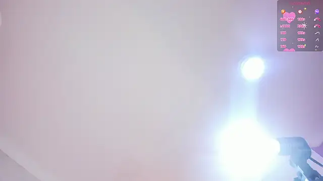 paulinasaeEnz online show from April 4, 2026, 1:06 pm